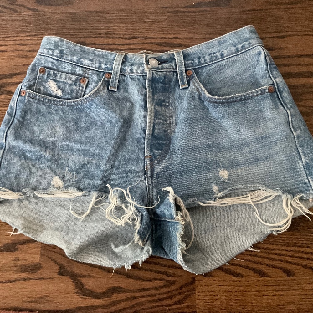 Levi’s 501 denim cut-off shorts, size 27